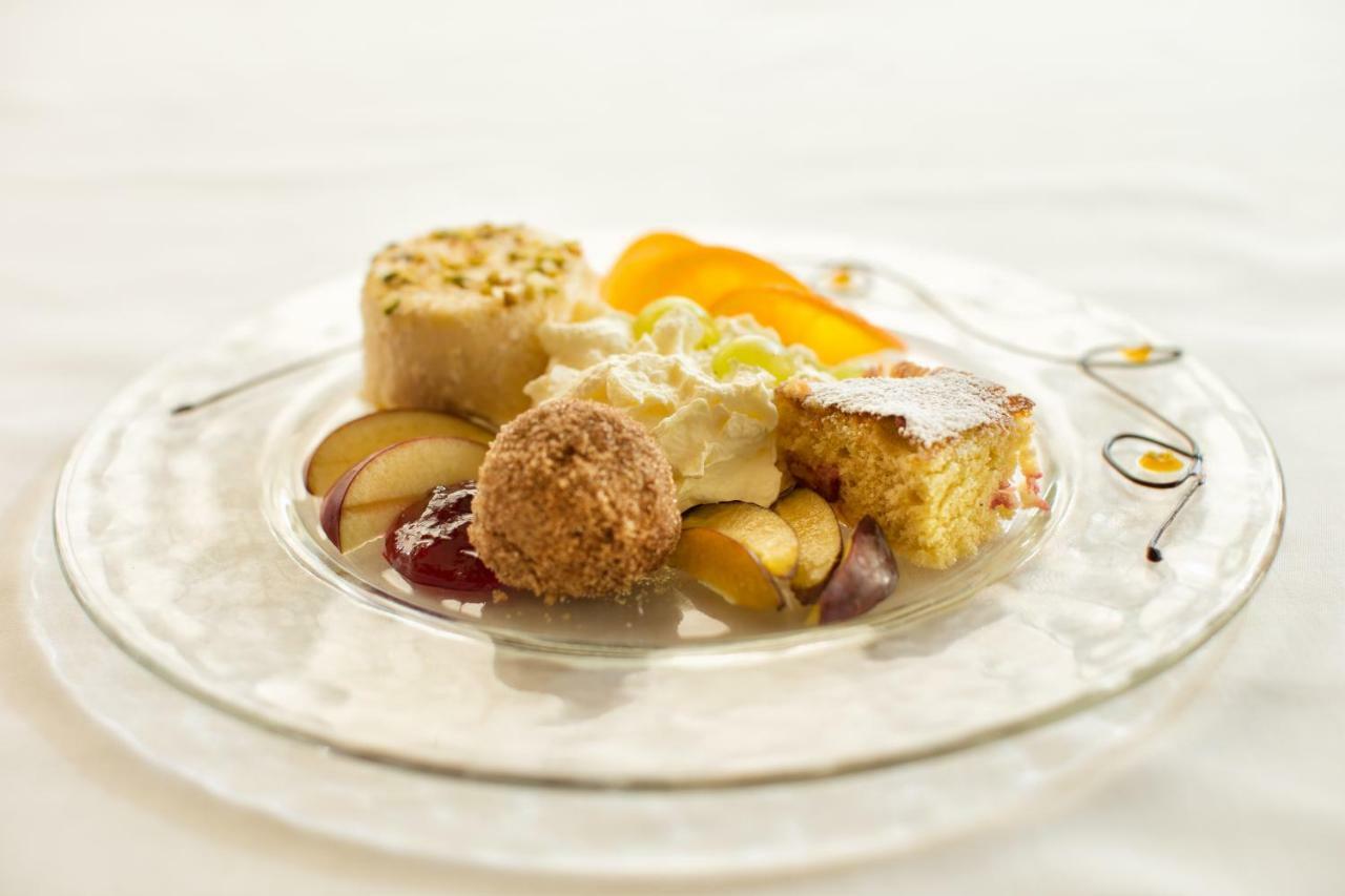 Hotel-Restaurant Allmer ヴァイツ エクステリア 写真